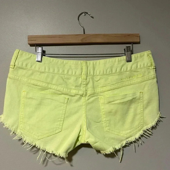 Billabong Laneway Distressed  Denim Cut-Off Shorts - Picture 6 of 12